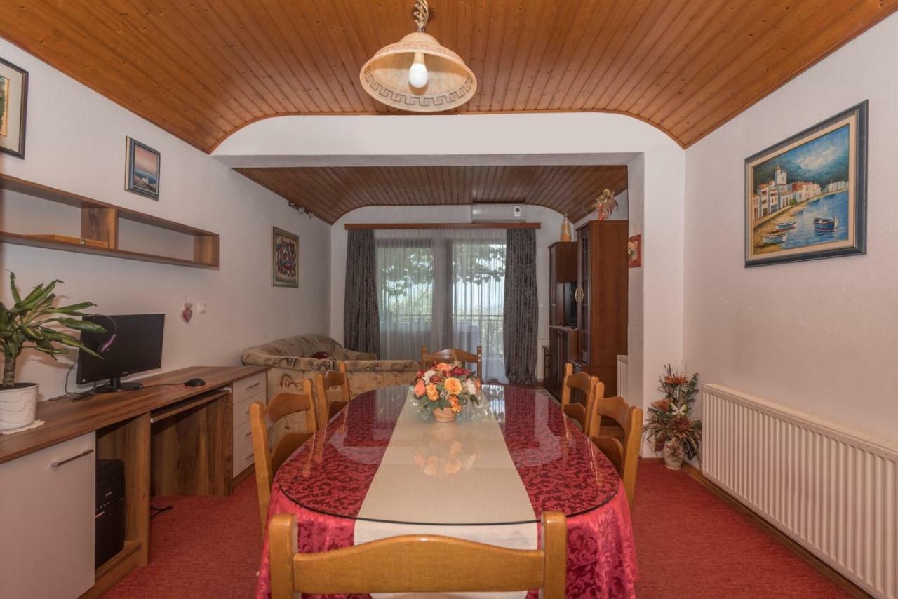 Apartment Inge Makarska Bagian luar foto